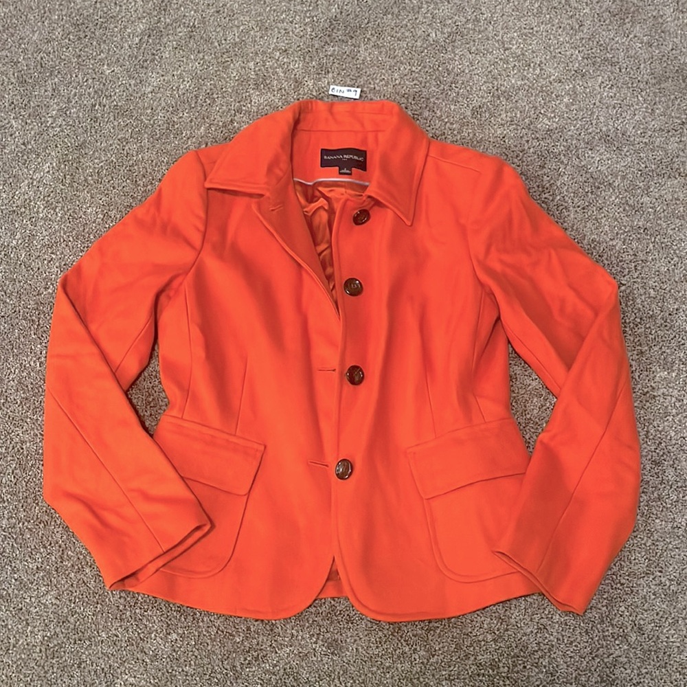 Banana Republic blazer. Size 2, great condition